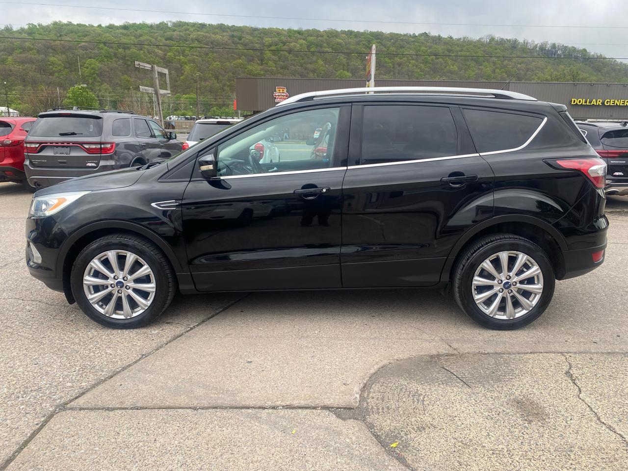 Ford Escape Titanium 4WD 2017