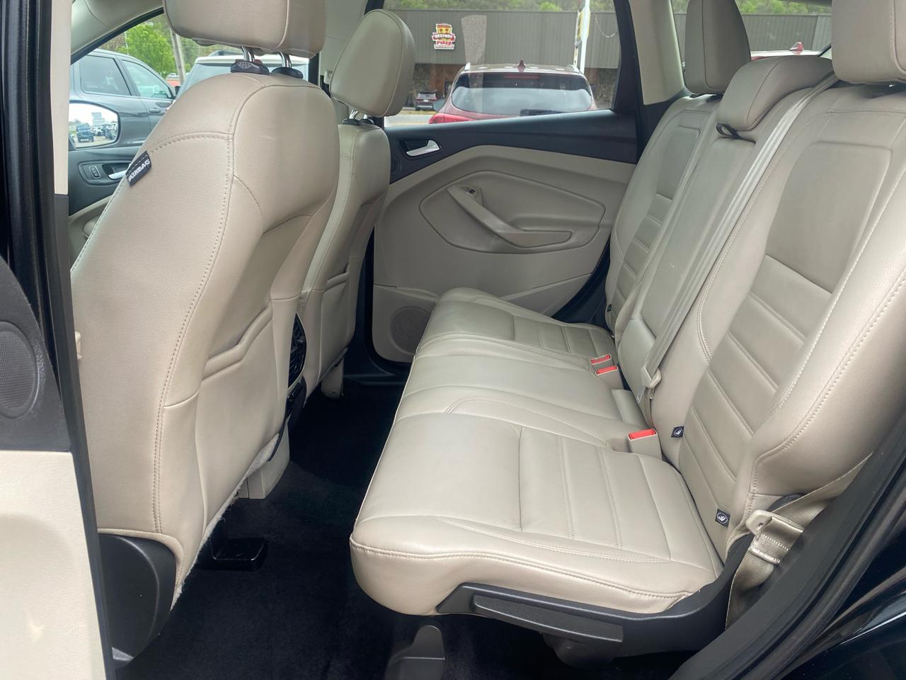 Ford Escape Titanium 4WD 2017
