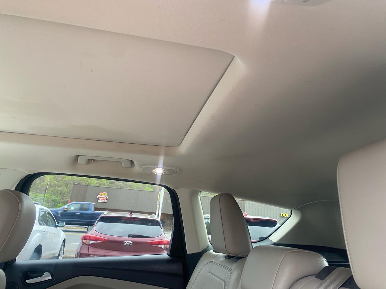 Ford Escape Titanium 4WD 2017