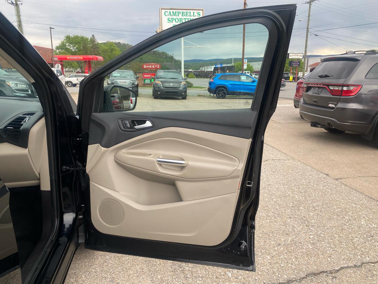 Ford Escape Titanium 4WD 2017