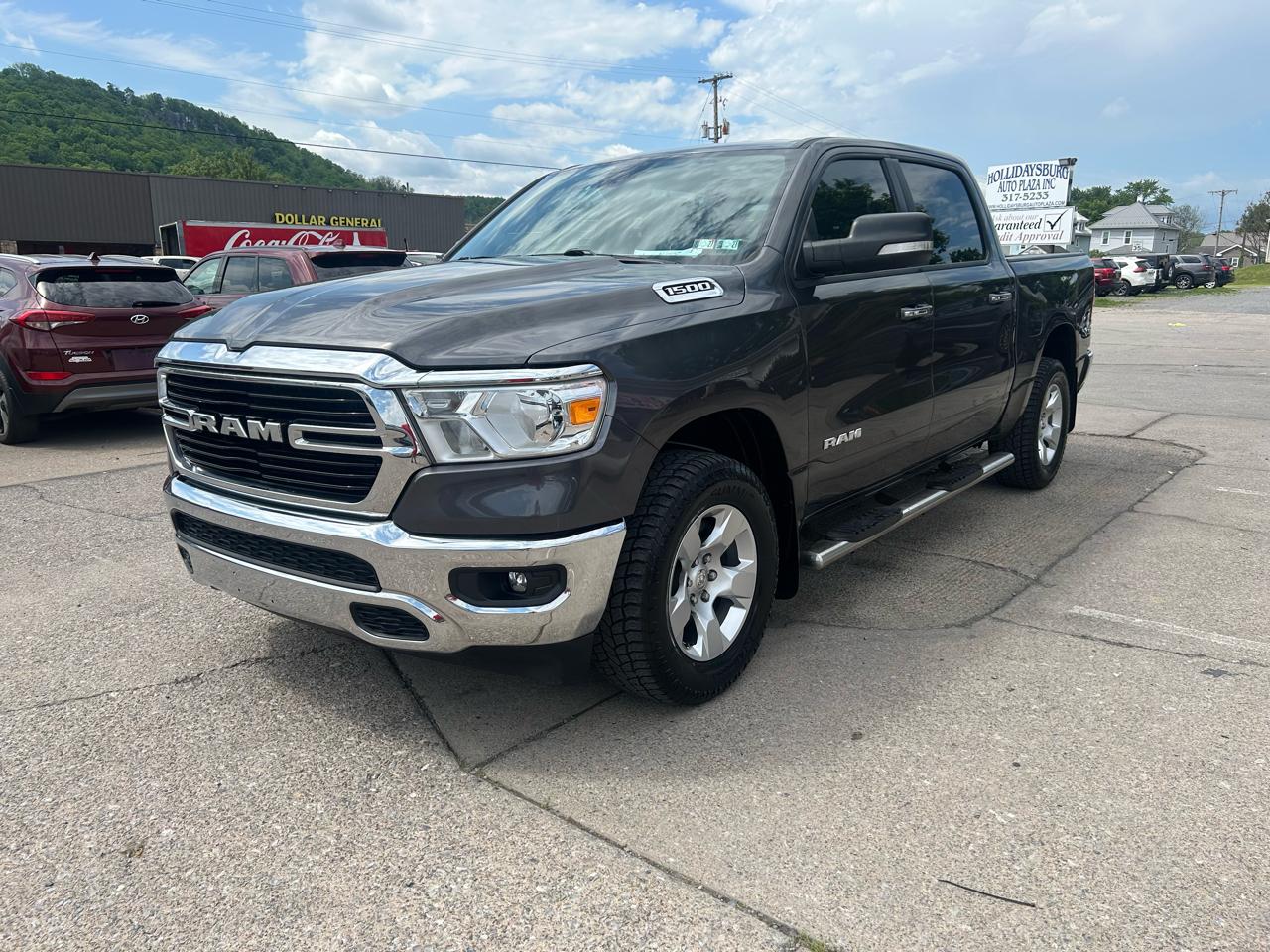 RAM 1500 Big Horn Crew Cab SWB 4WD 2020
