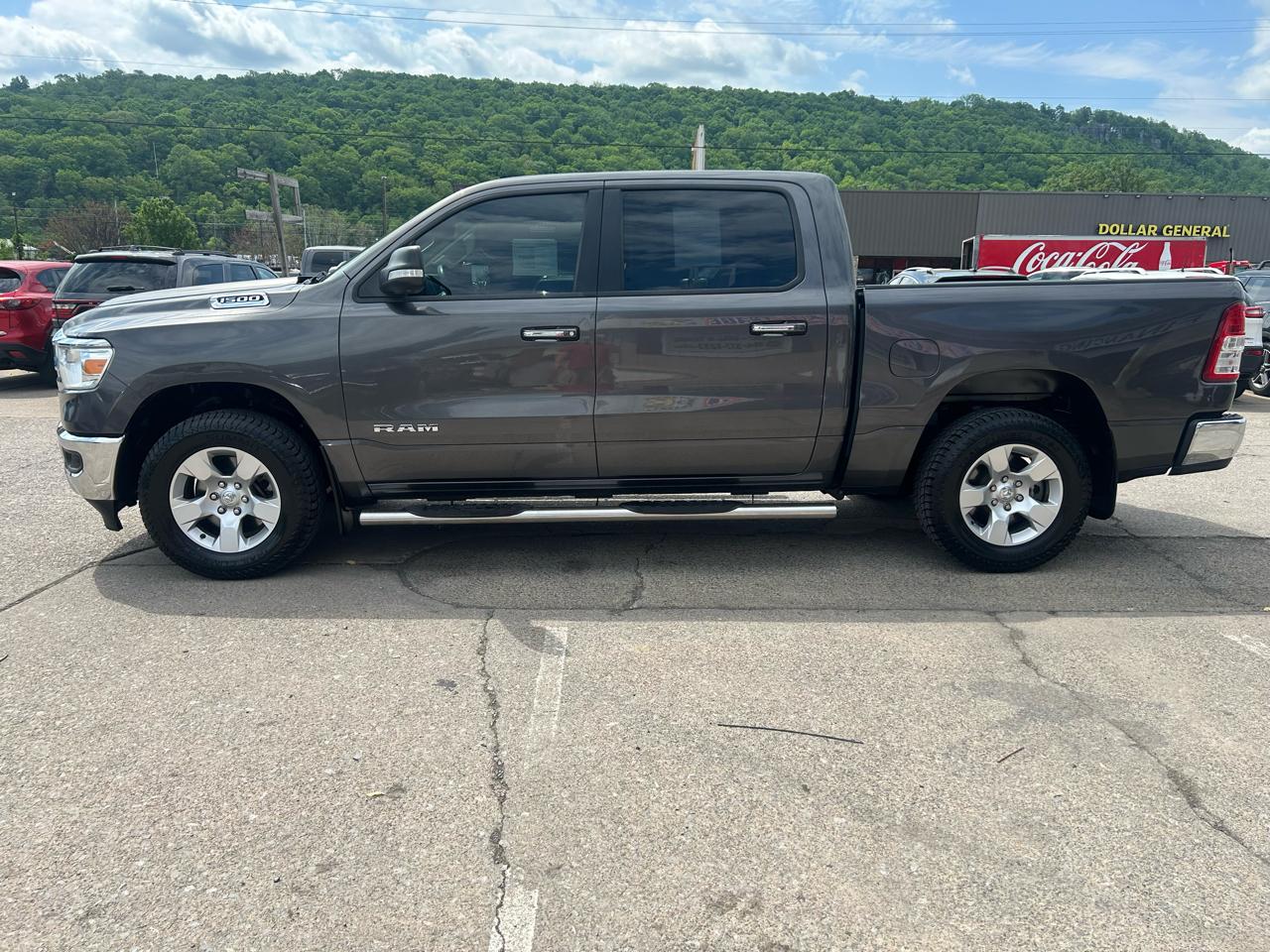 RAM 1500 Big Horn Crew Cab SWB 4WD 2020