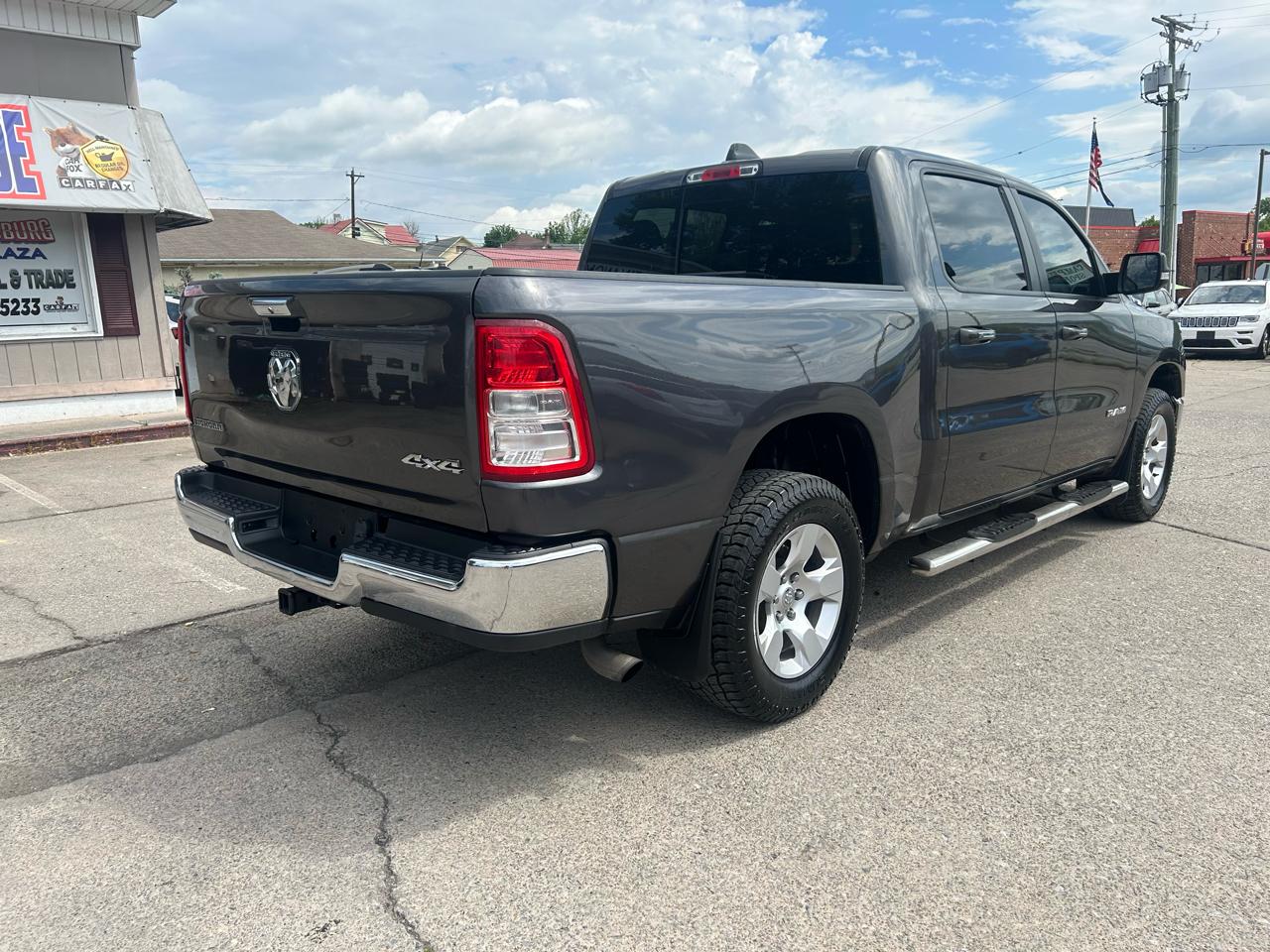 RAM 1500 Big Horn Crew Cab SWB 4WD 2020