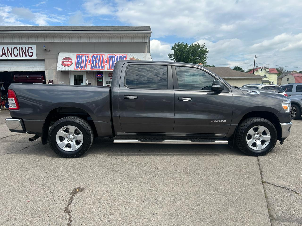 RAM 1500 Big Horn Crew Cab SWB 4WD 2020