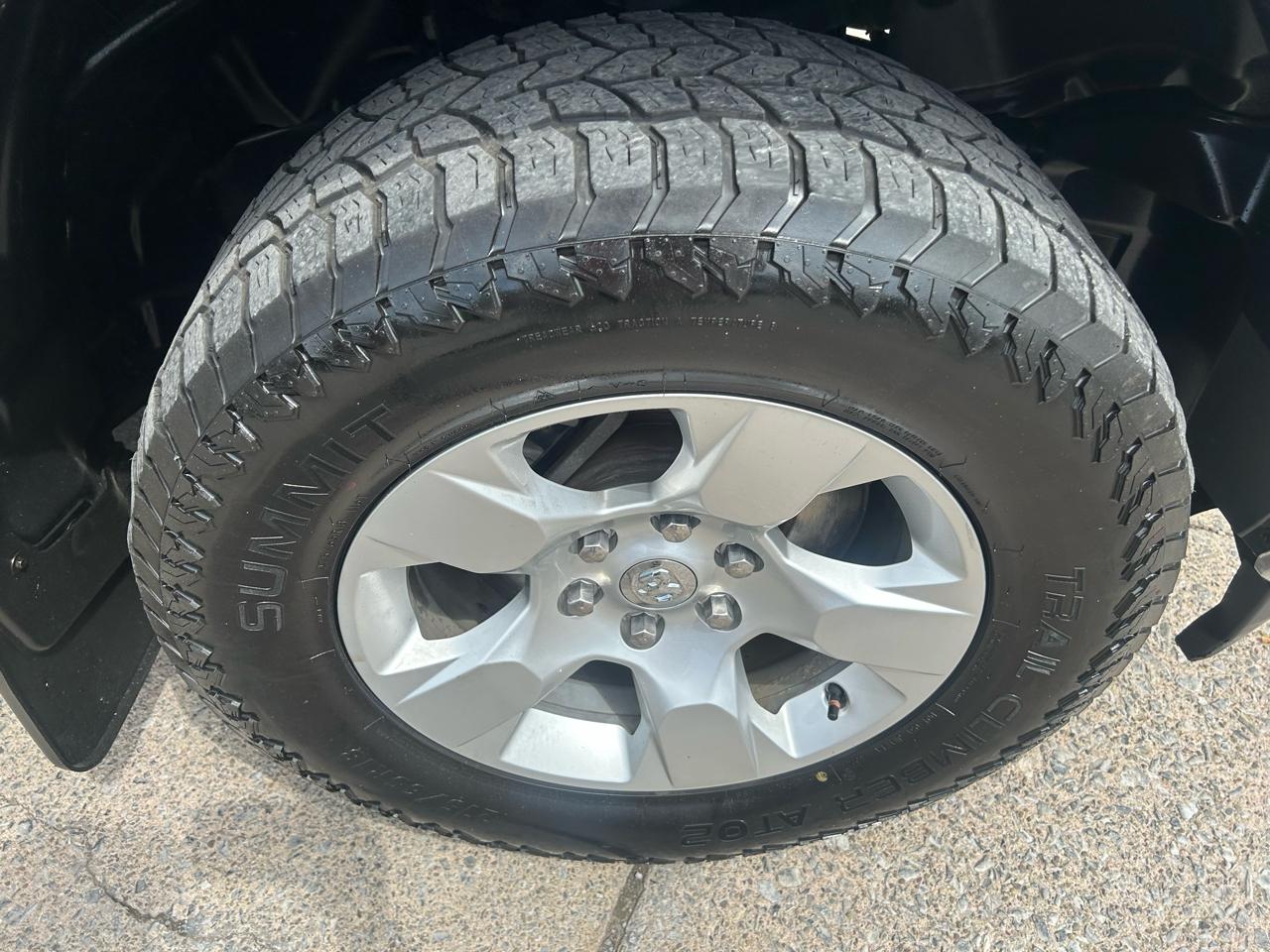 RAM 1500 Big Horn Crew Cab SWB 4WD 2020