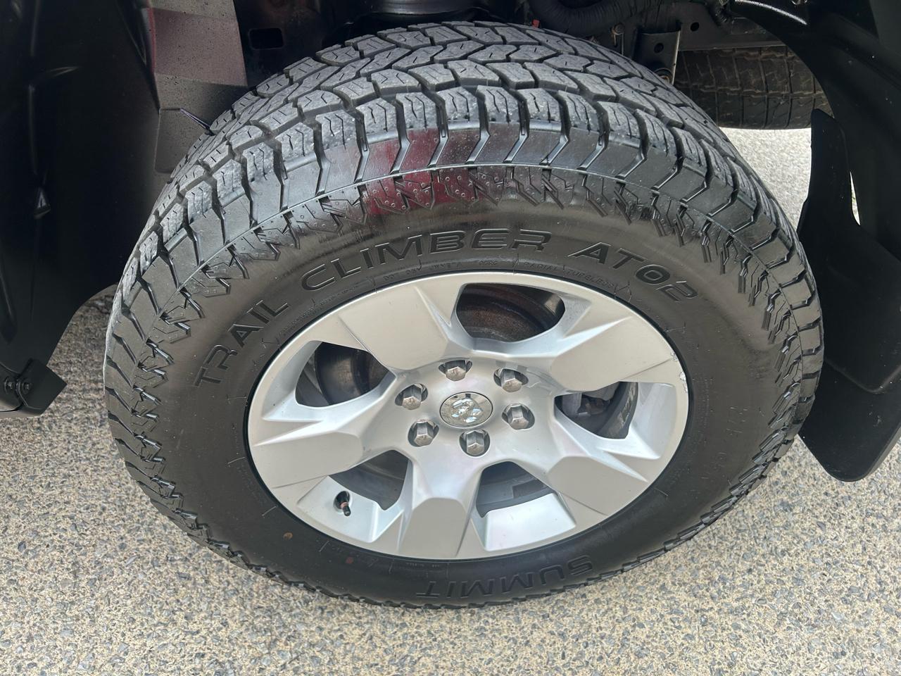 RAM 1500 Big Horn Crew Cab SWB 4WD 2020