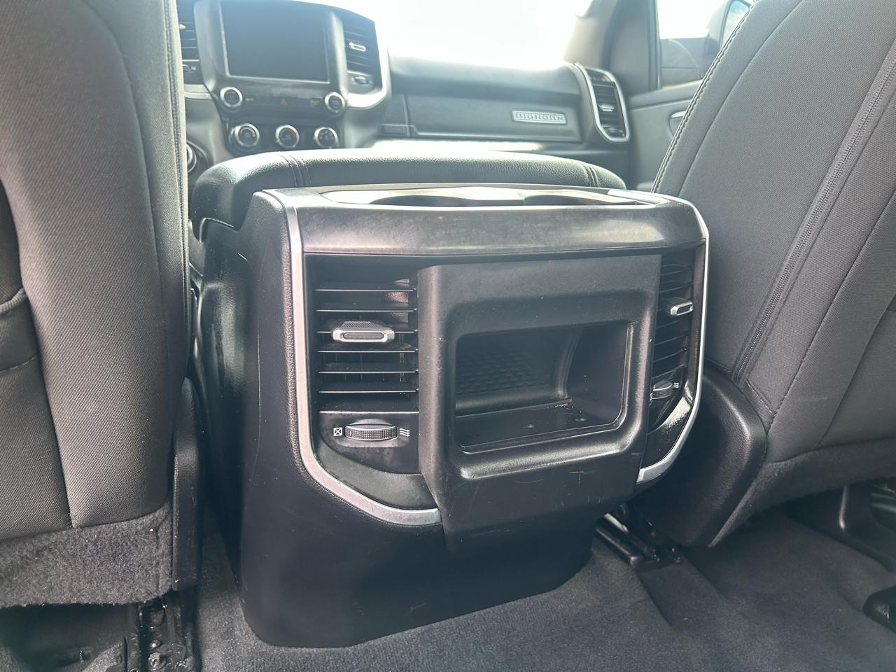 RAM 1500 Big Horn Crew Cab SWB 4WD 2020