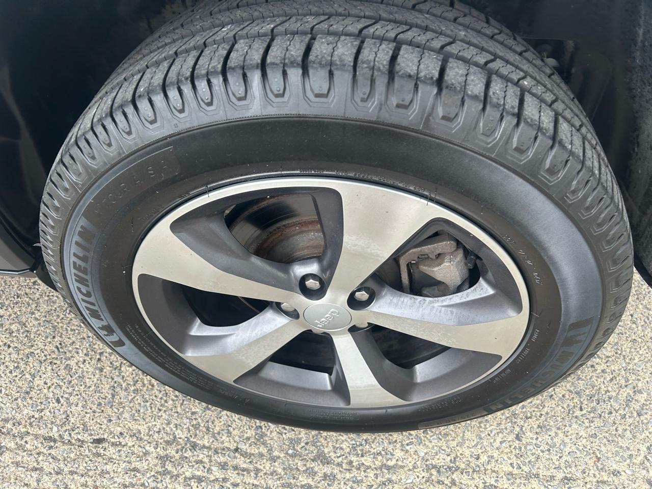 Jeep Cherokee Limited 4WD 2021