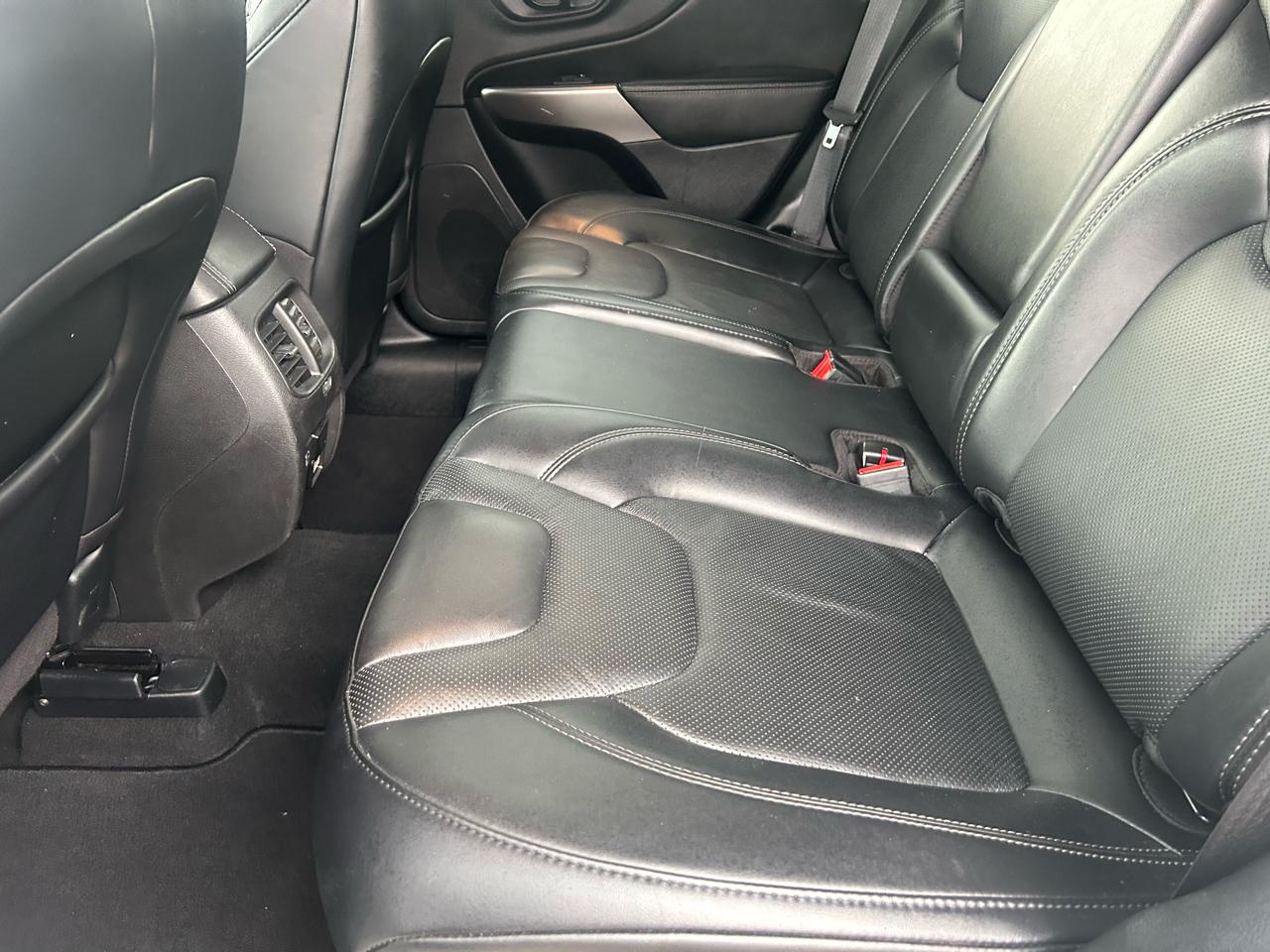 Jeep Cherokee Limited 4WD 2021