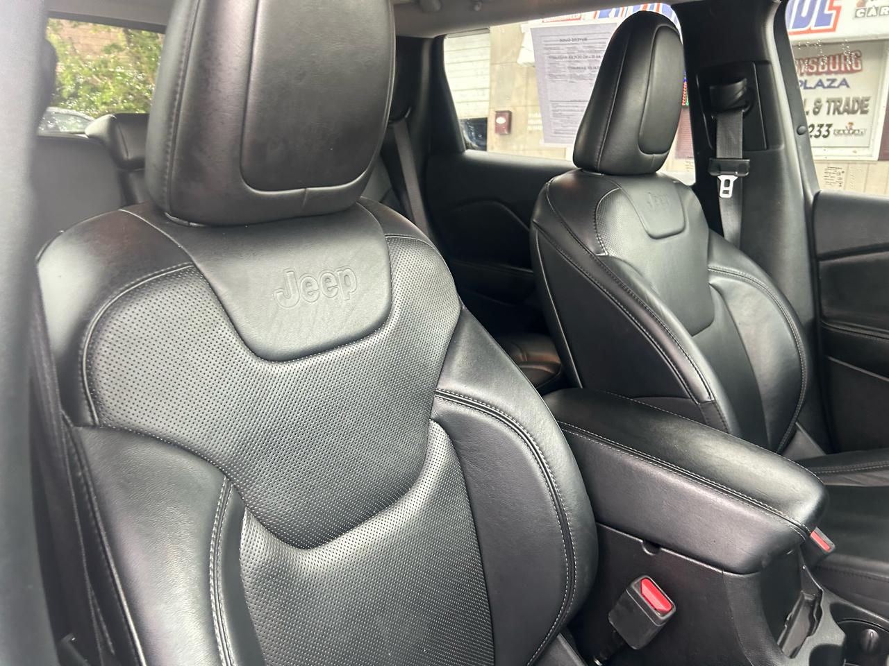 Jeep Cherokee Limited 4WD 2021