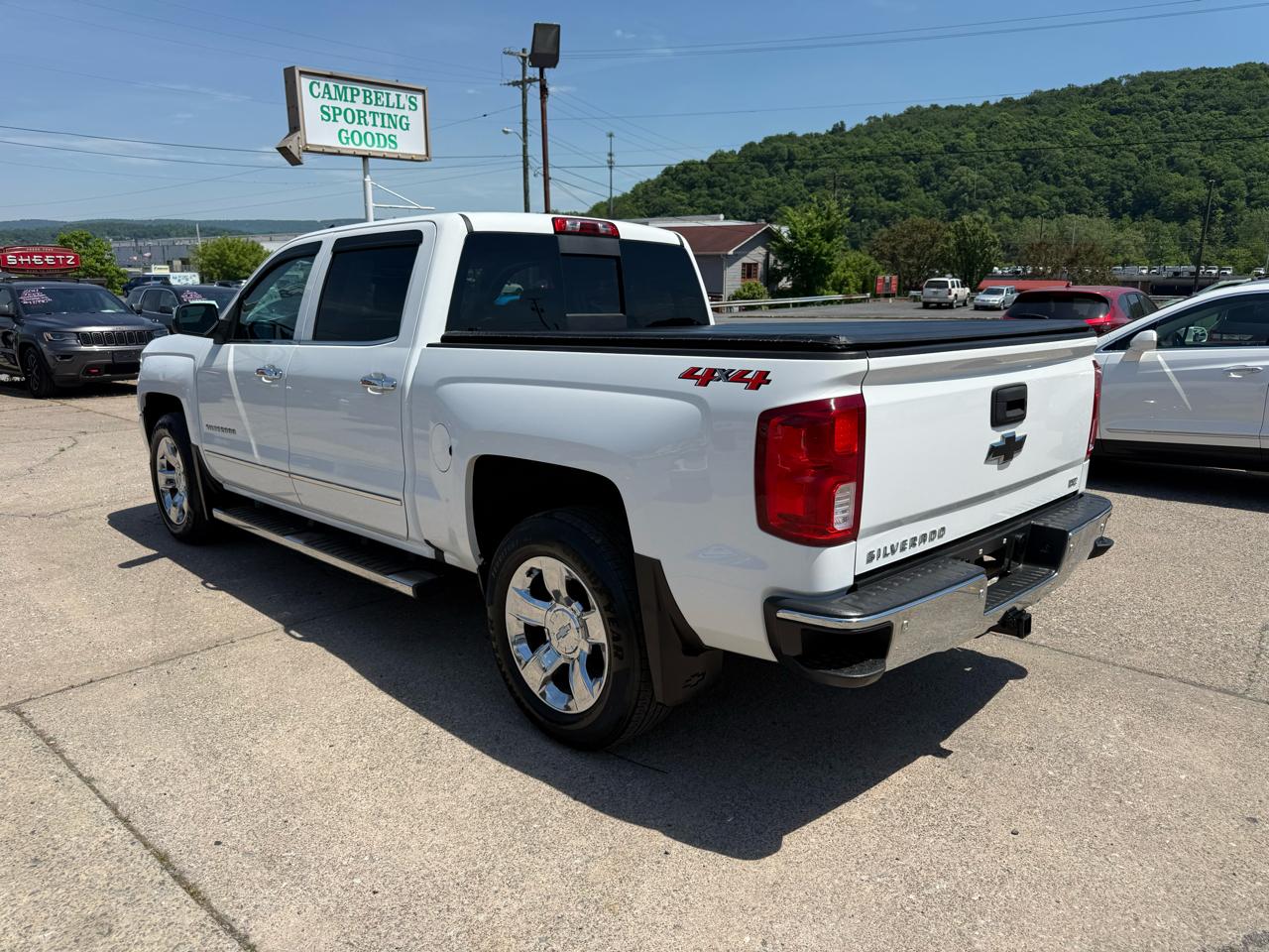 Chevrolet Silverado 1500 LTZ Crew Cab 4WD 2018
