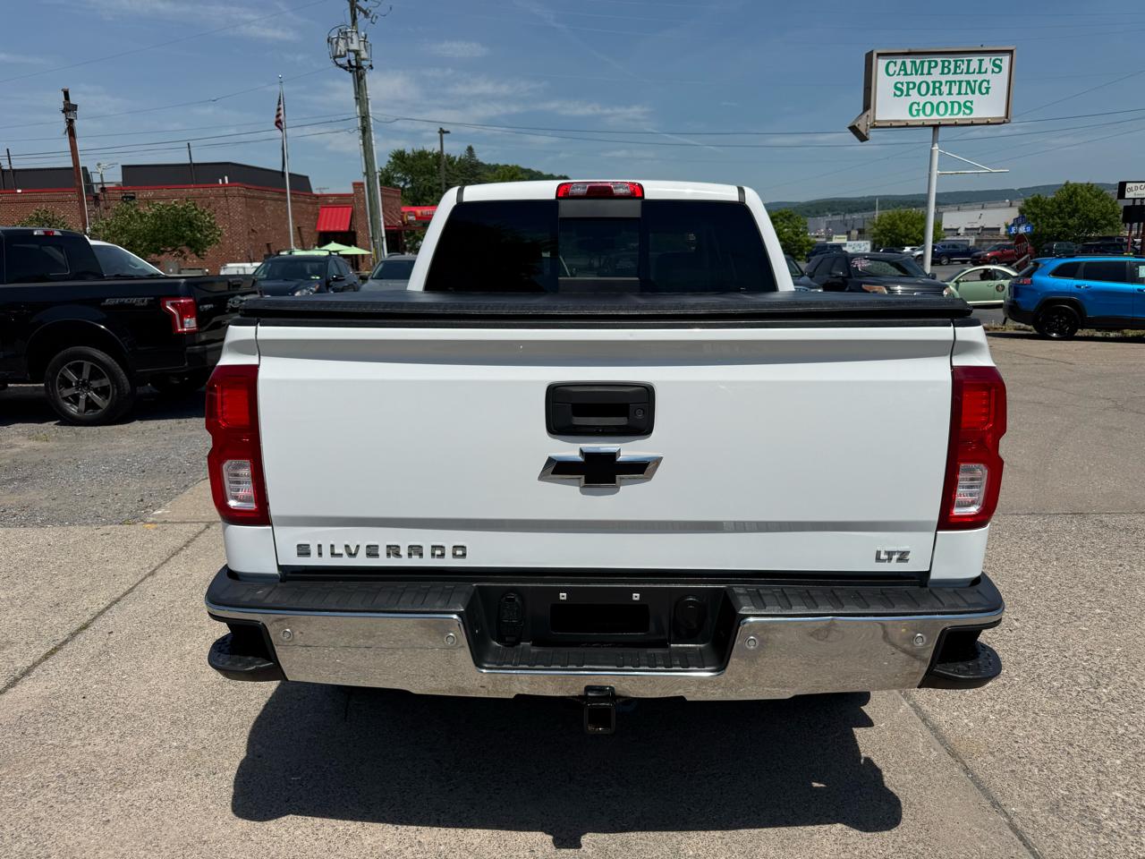 Chevrolet Silverado 1500 LTZ Crew Cab 4WD 2018