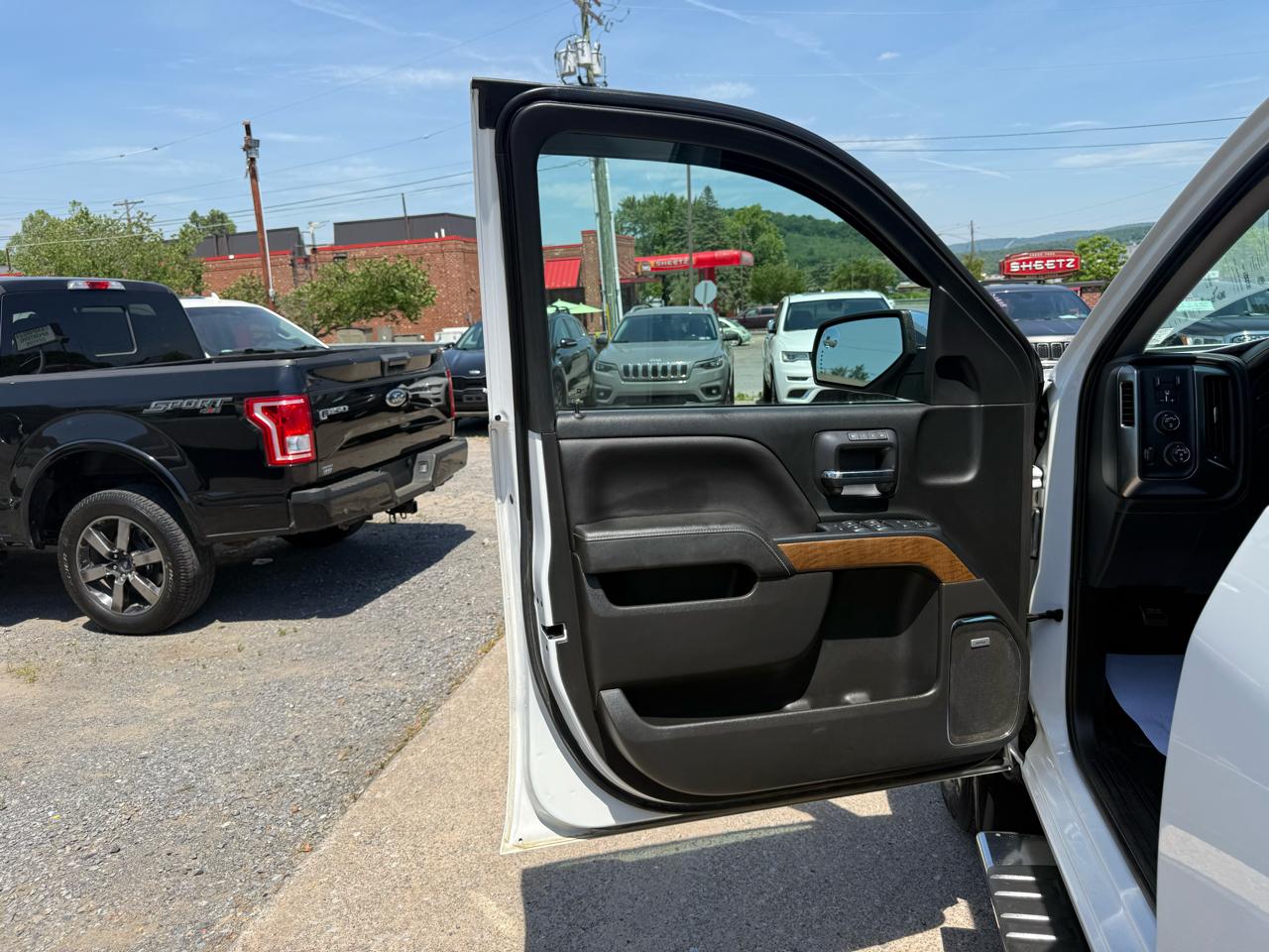 Chevrolet Silverado 1500 LTZ Crew Cab 4WD 2018