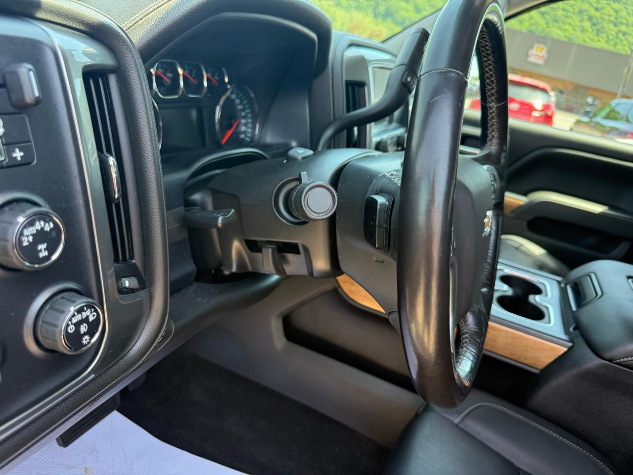 Chevrolet Silverado 1500 LTZ Crew Cab 4WD 2018