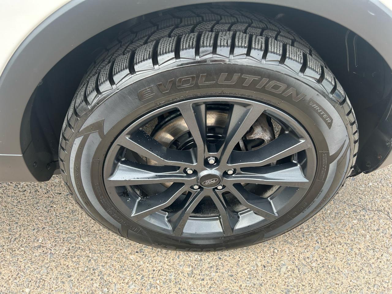 Ford Explorer XLT 4WD 2017