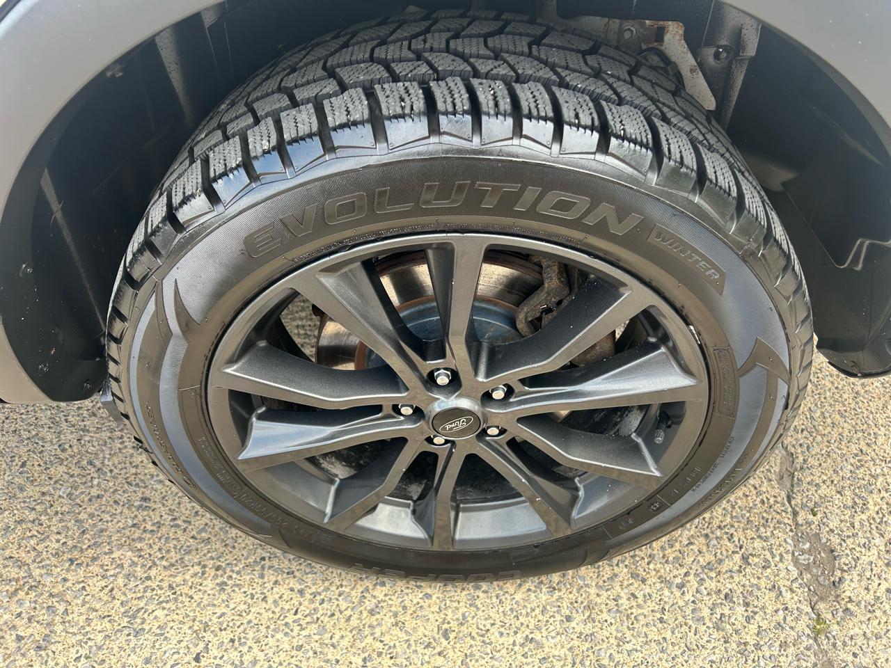 Ford Explorer XLT 4WD 2017