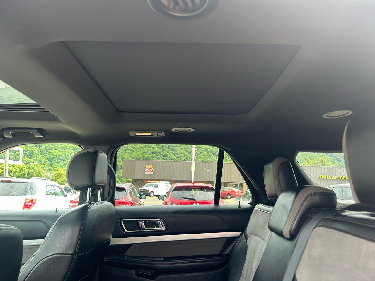 Ford Explorer XLT 4WD 2017