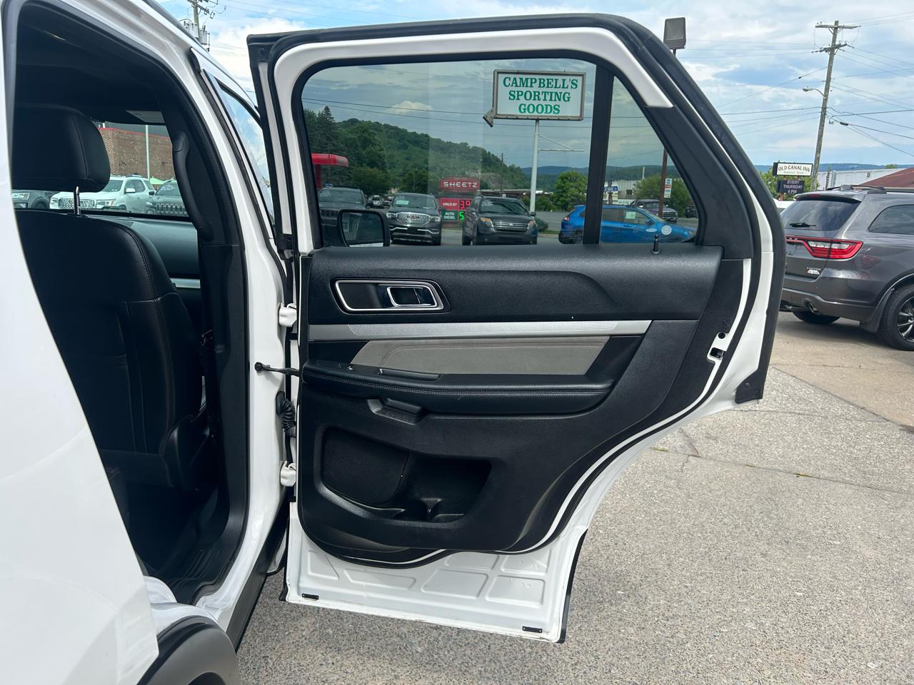 Ford Explorer XLT 4WD 2017