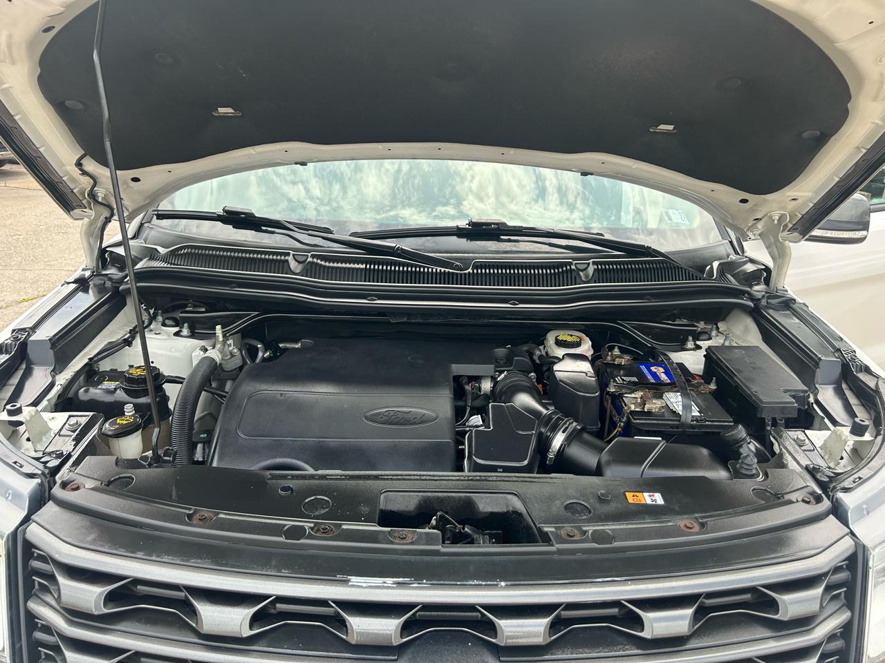 Ford Explorer XLT 4WD 2017
