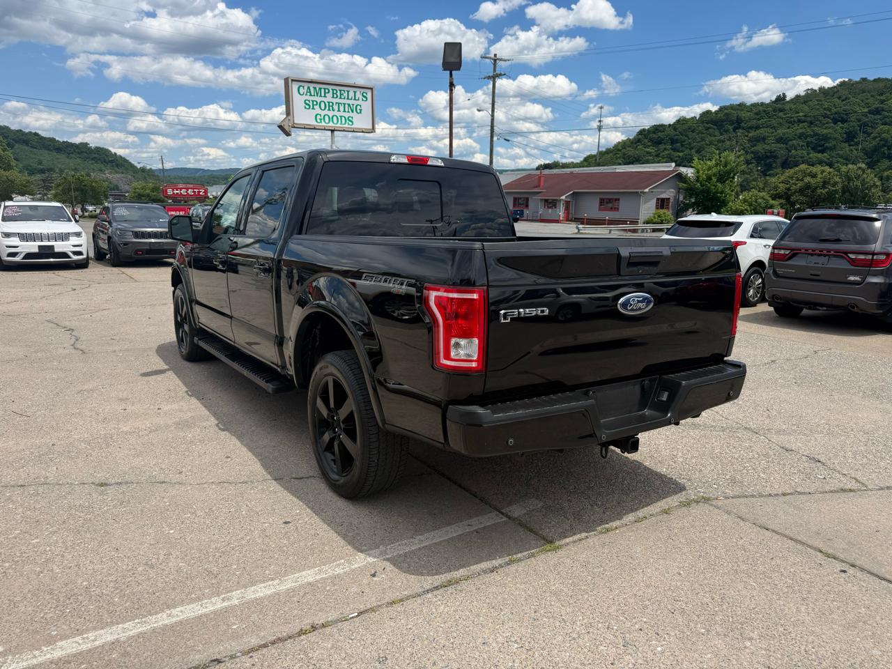 Ford F-150 XLT SuperCrew 5.5-ft. Bed 4WD 2017