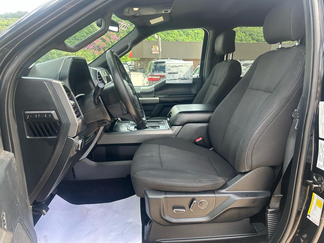 Ford F-150 XLT SuperCrew 5.5-ft. Bed 4WD 2017