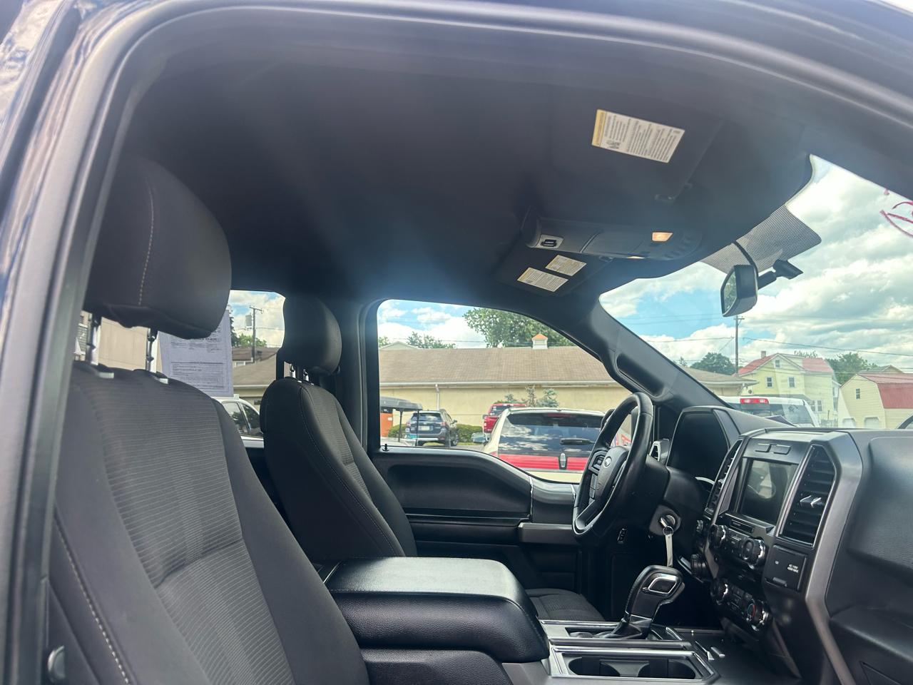 Ford F-150 XLT SuperCrew 5.5-ft. Bed 4WD 2017
