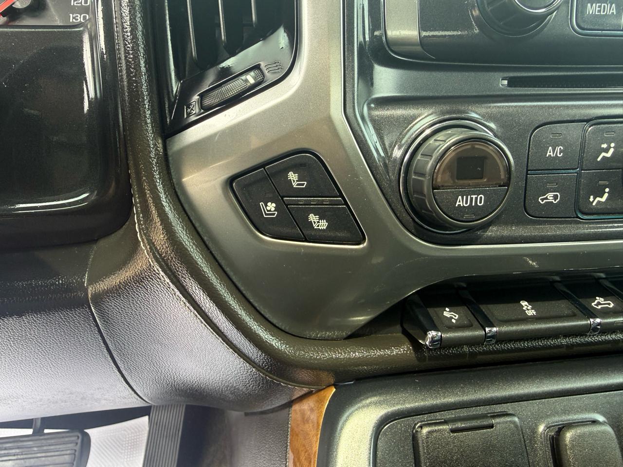 Chevrolet Silverado 1500 LTZ Crew Cab 4WD 2016