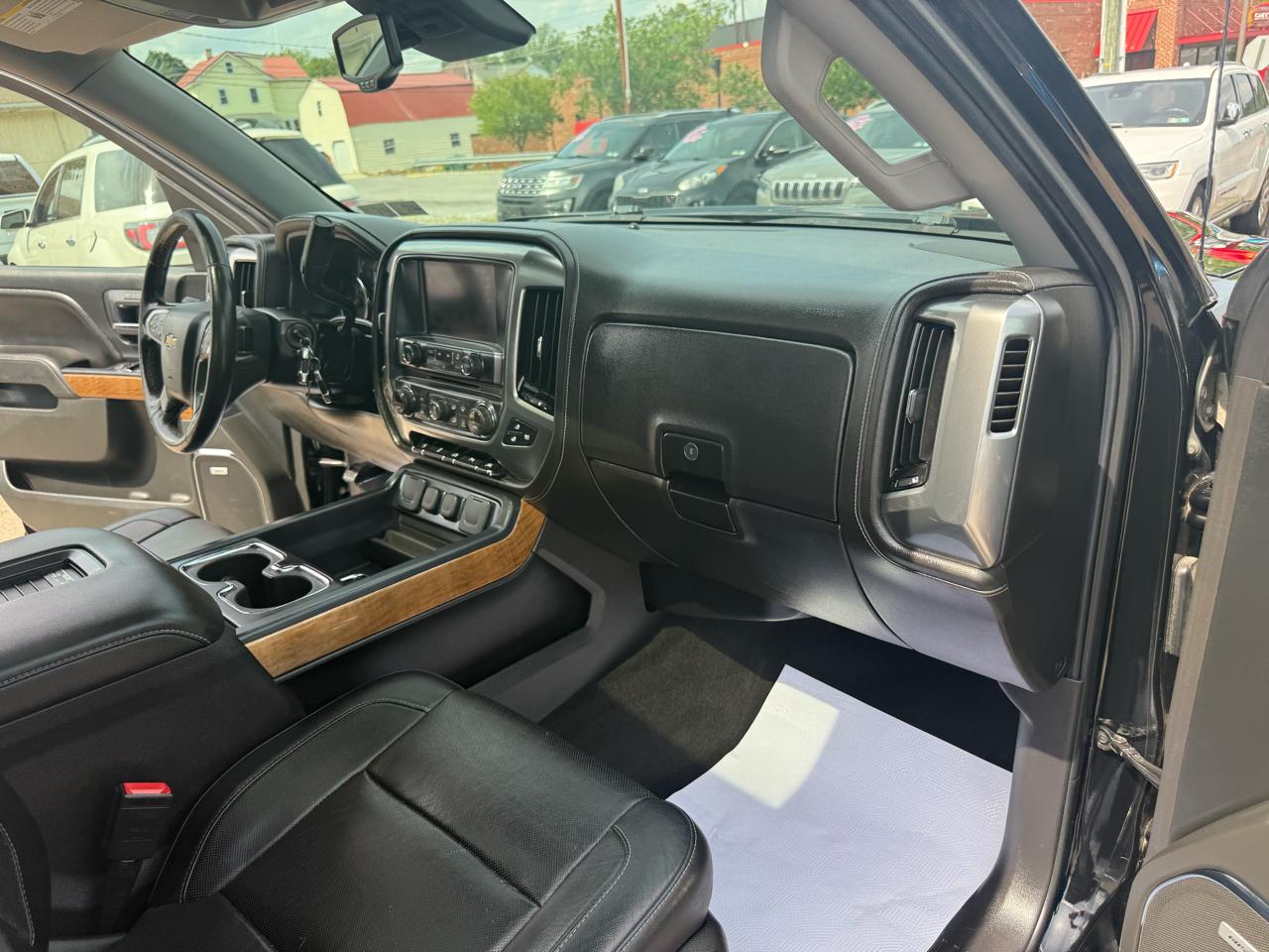 Chevrolet Silverado 1500 LTZ Crew Cab 4WD 2016