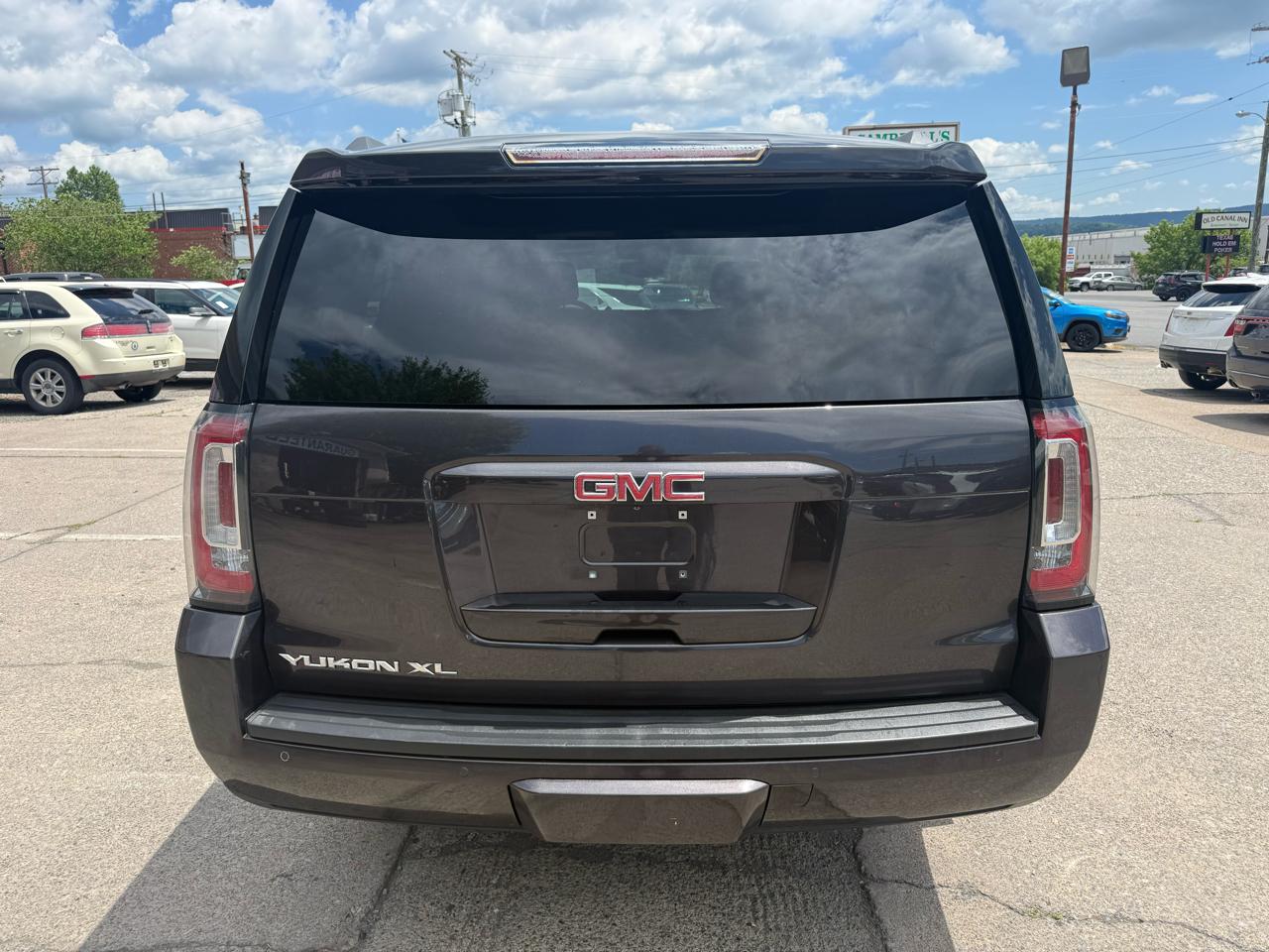 GMC Yukon XL SLT 4WD 2016