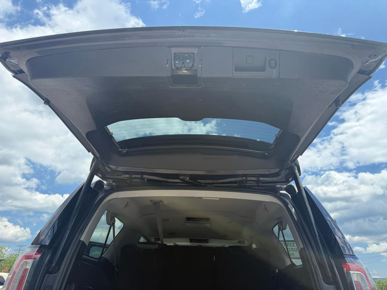 GMC Yukon XL SLT 4WD 2016