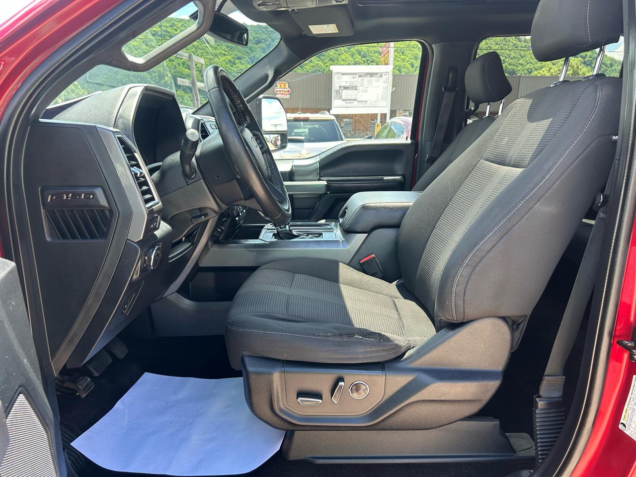 Ford F-150 XLT SuperCrew 5.5-ft. Bed 4WD 2016
