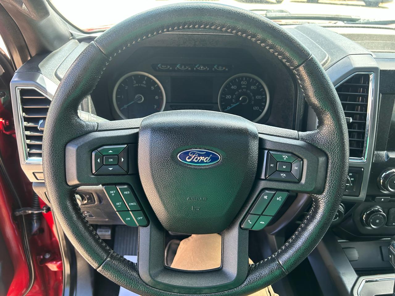 Ford F-150 XLT SuperCrew 5.5-ft. Bed 4WD 2016