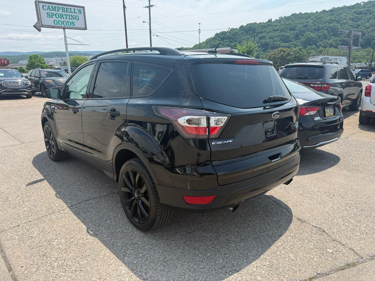 Ford Escape Titanium 4WD 2017