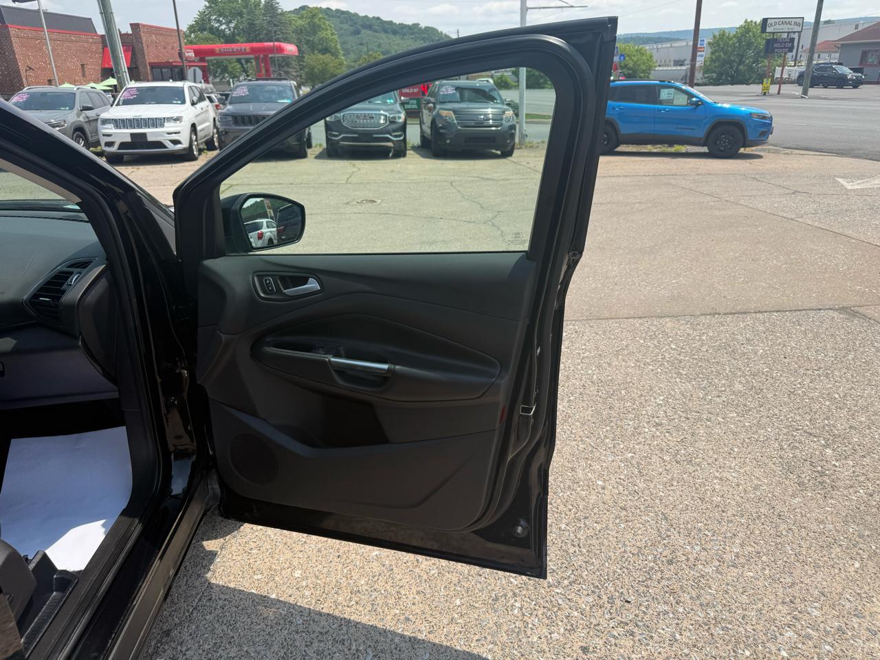 Ford Escape Titanium 4WD 2017