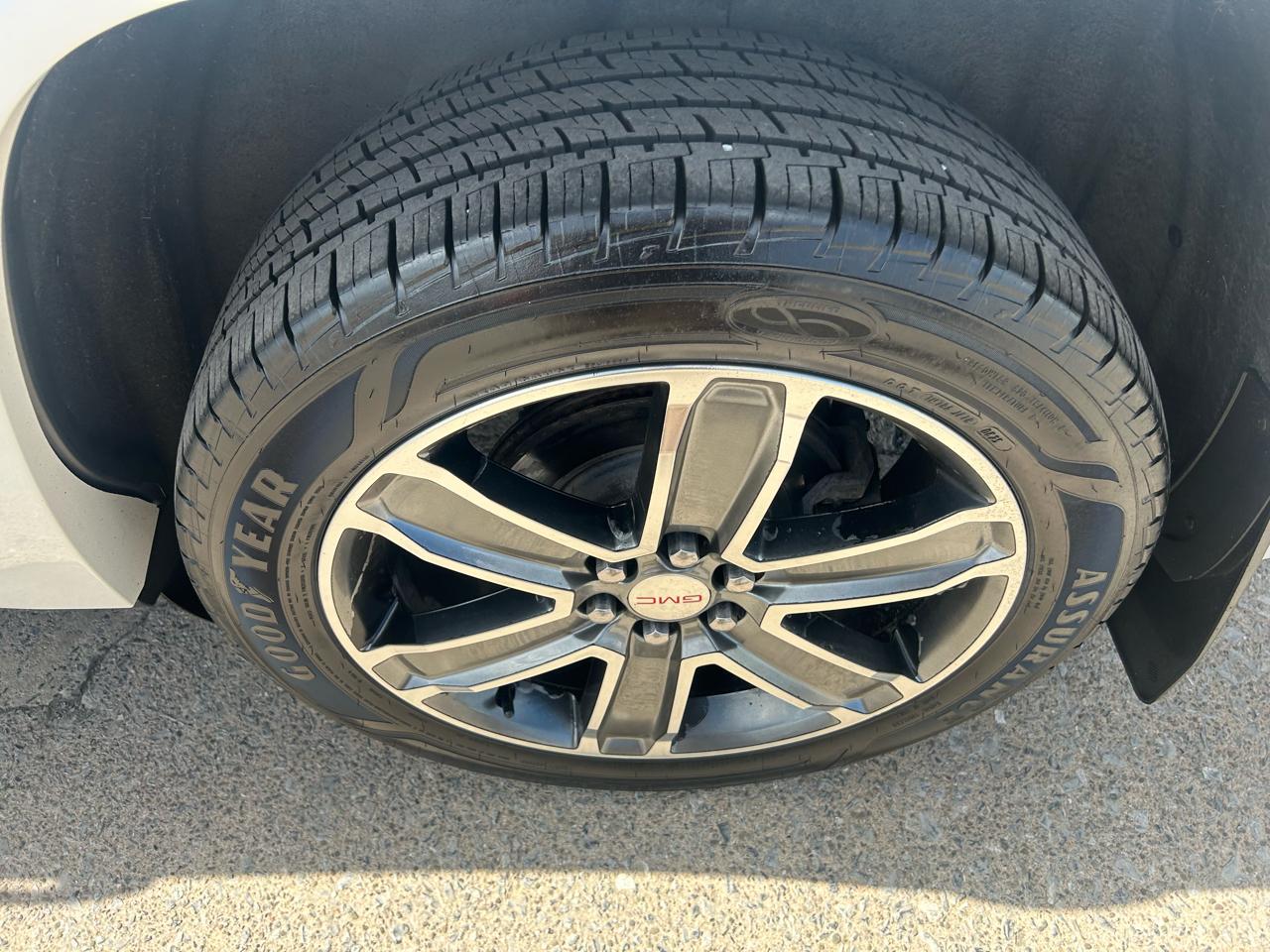 GMC Acadia Denali AWD 2017