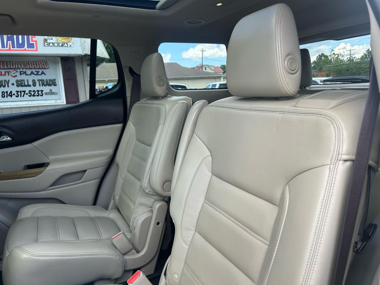 GMC Acadia Denali AWD 2017