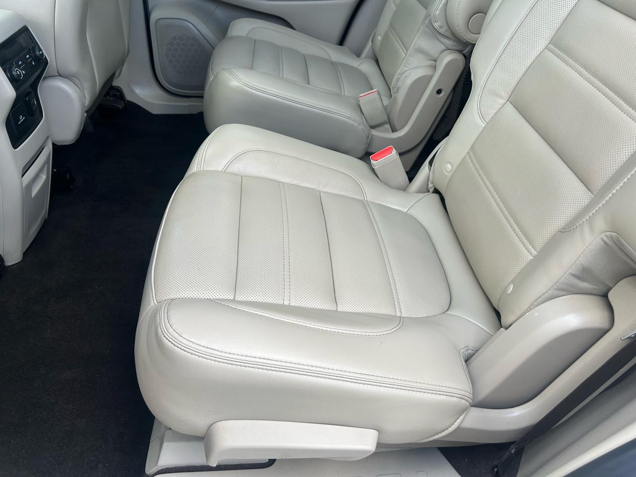 GMC Acadia Denali AWD 2017