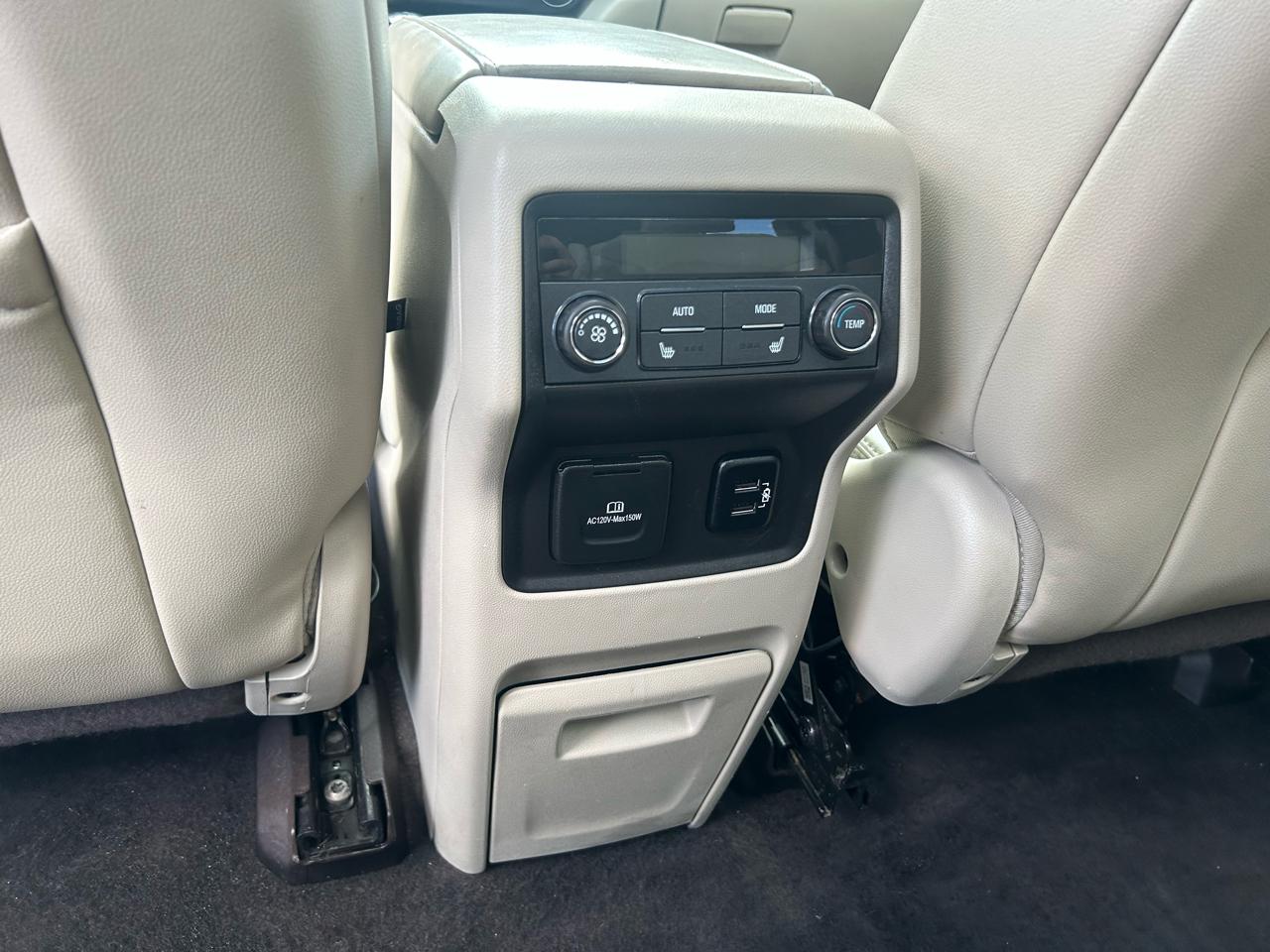 GMC Acadia Denali AWD 2017