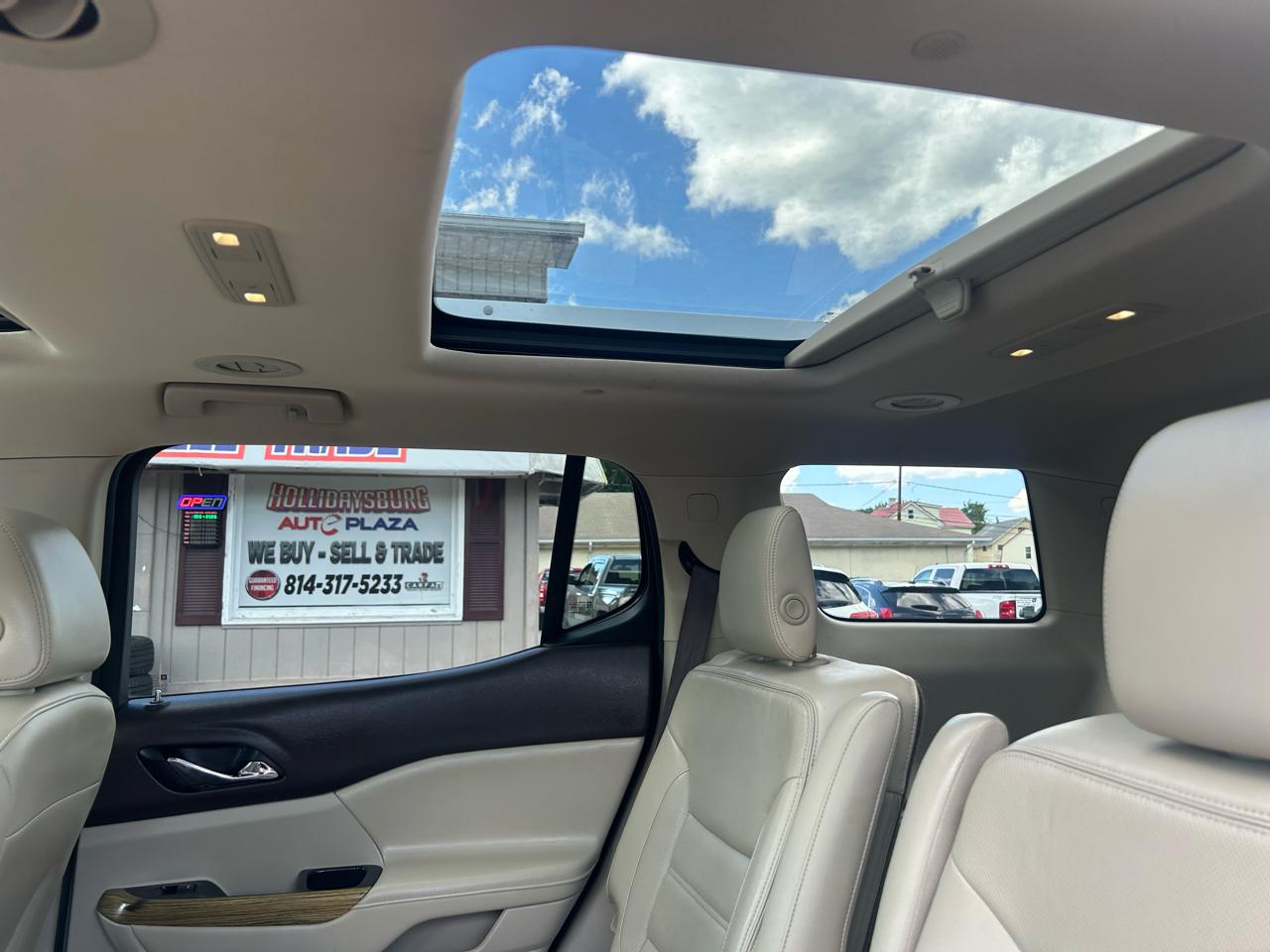 GMC Acadia Denali AWD 2017