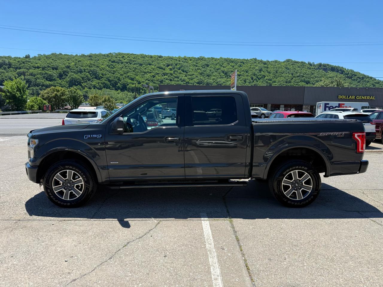 Ford F-150 XLT SuperCrew 5.5-ft. Bed 4WD 2016
