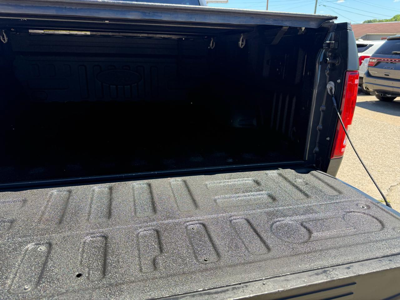 Ford F-150 XLT SuperCrew 5.5-ft. Bed 4WD 2016