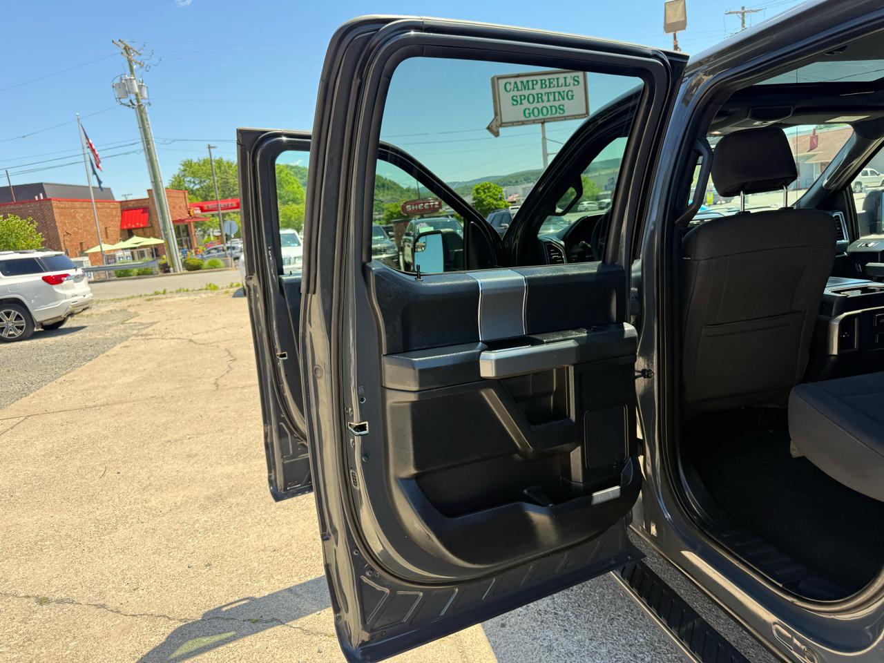 Ford F-150 XLT SuperCrew 5.5-ft. Bed 4WD 2016