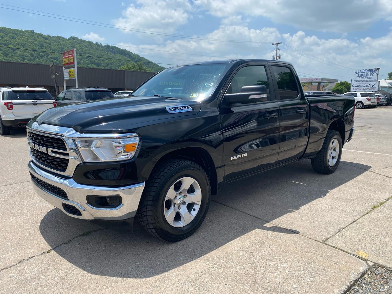 RAM 1500 Big Horn 4x4 Quad Cab 6'4" Box 2022