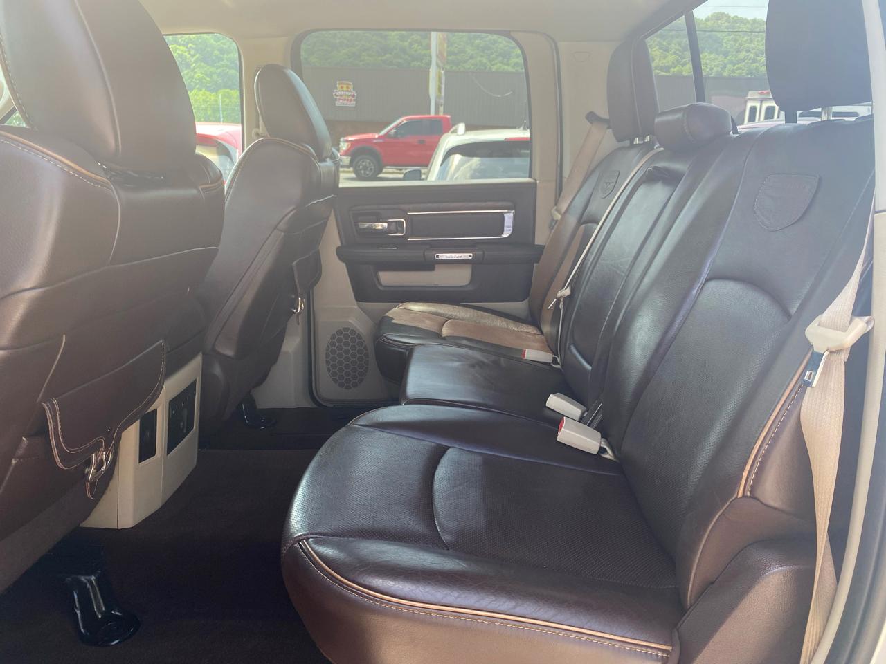 RAM 1500 Longhorn 4x4 Crew Cab 5'7" Box 2017