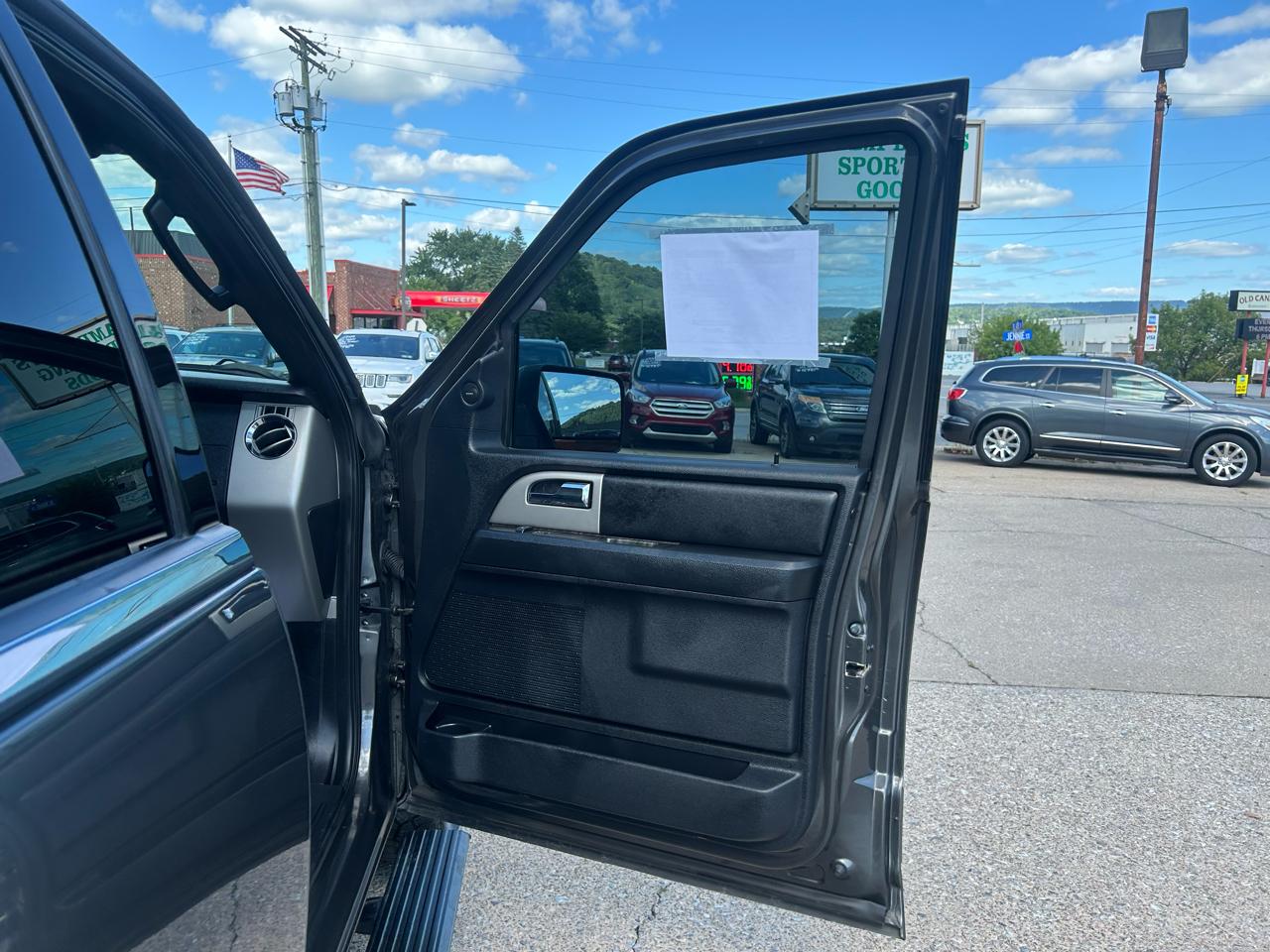 Ford Expedition 4WD 4dr Limited 2015