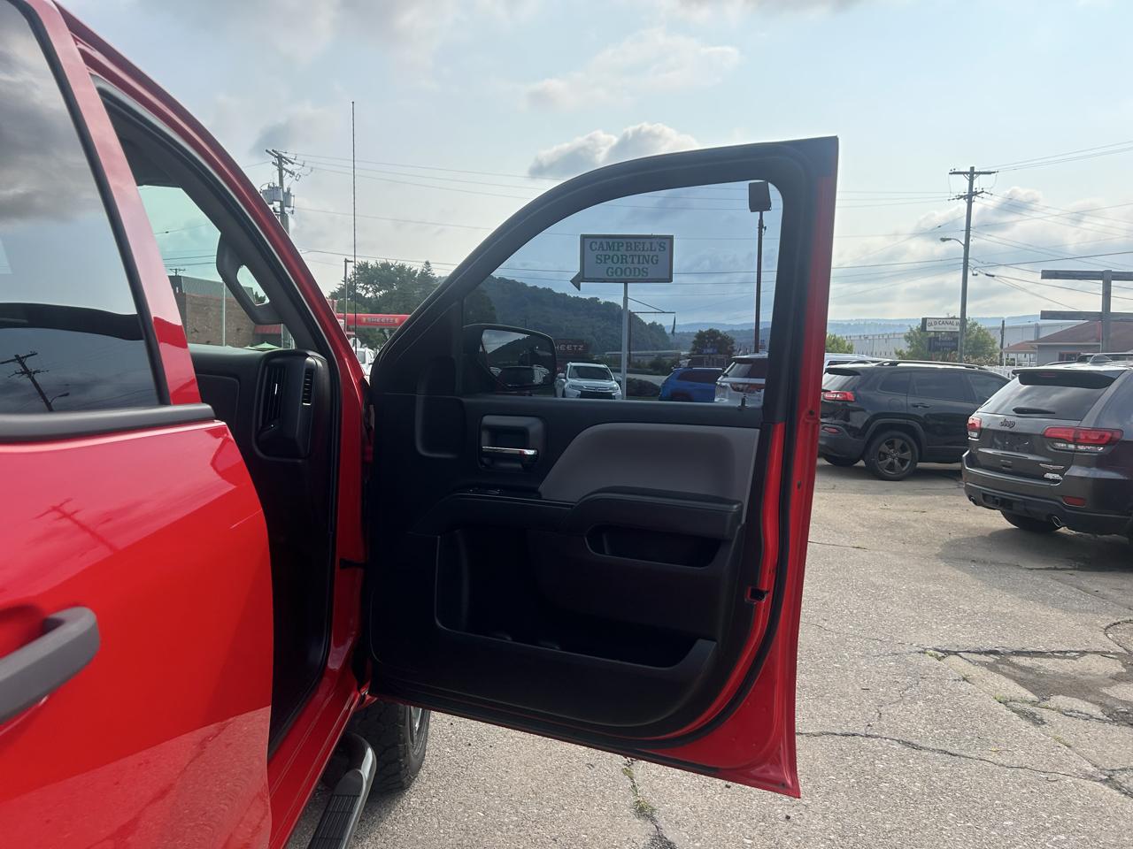 Chevrolet Silverado 1500 4WD Double Cab 143.5" Custom 2016