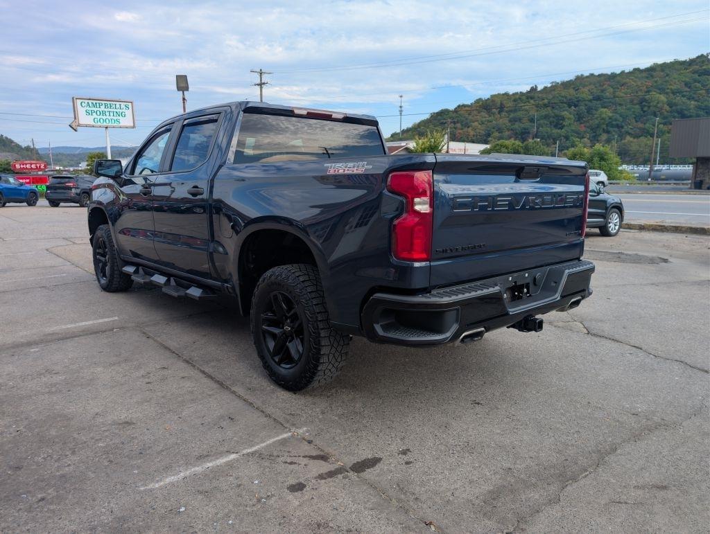 GMC Sierra 1500 4WD Crew Cab 143.5" SLT 2017