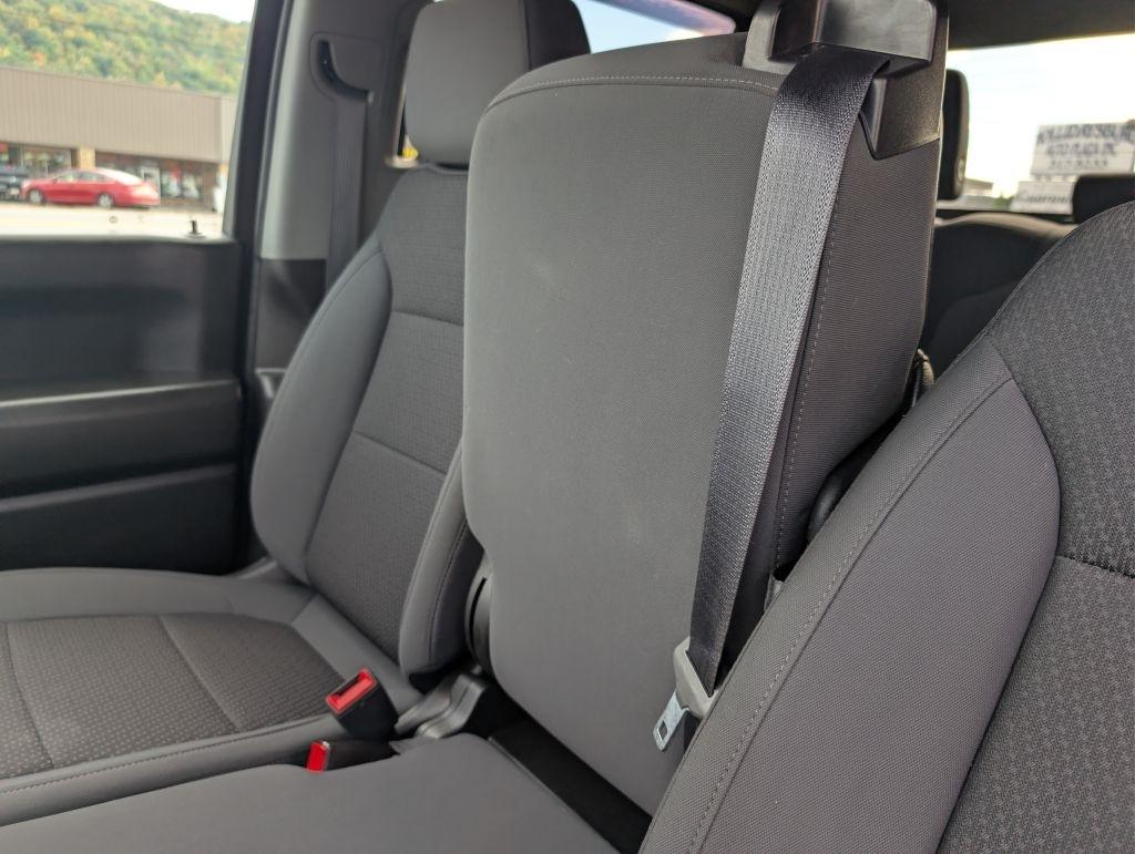 GMC Sierra 1500 4WD Crew Cab 143.5" SLT 2017