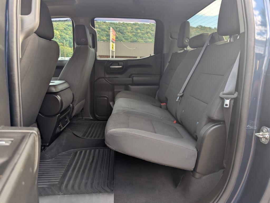 GMC Sierra 1500 4WD Crew Cab 143.5" SLT 2017