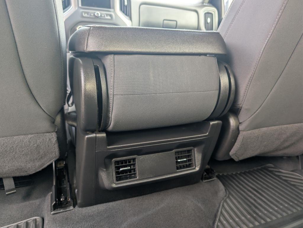 GMC Sierra 1500 4WD Crew Cab 143.5" SLT 2017